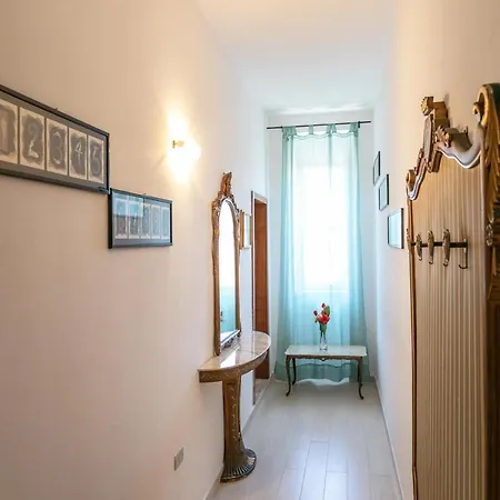 Elisa's House Дом отдыха *